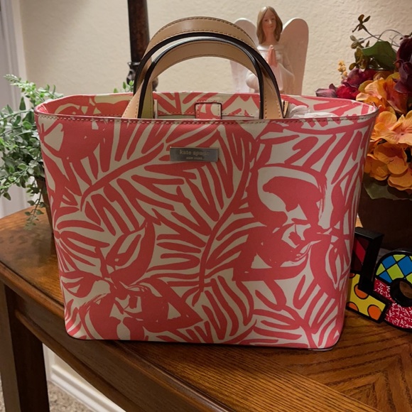 kate spade Handbags - Kate Spade Floral Juno Grant Street Tote